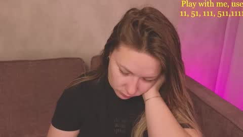 Snapshot of cute_darina chatting on 30, 10, 2025 Everyday stream in the same time online show from 30, 10, 2025