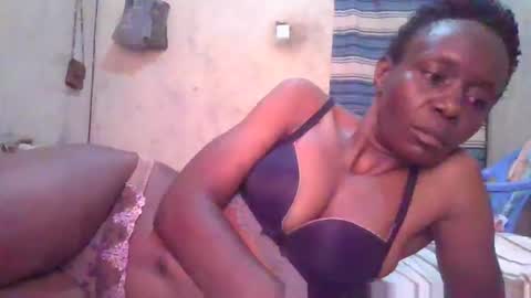 cute_divah4 online show from 12, 4, 2026