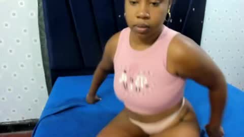 Snapshot of cute_ebony_18_ chatting on 6, 5, 2026 cute_ebony_18_ online show from 6, 5, 2026