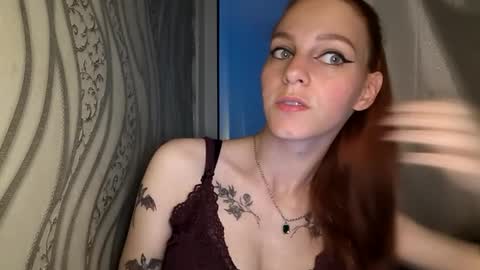 cute_foxis online show from 4, 7, 2026