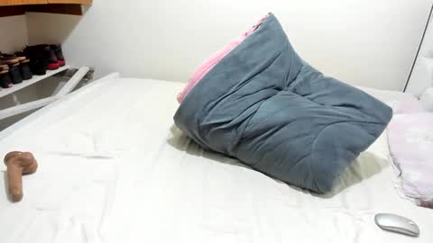 Snapshot of cute_gee43 chatting on 13, 1, 2026 cute_gee43 online show from 13, 1, 2026