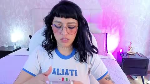 Sofa  online show from 21, 4, 2026