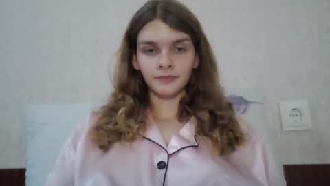 cute_kitte online show from 23, 12, 2024
