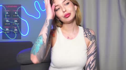 Snapshot of cute_kristall chatting on 28, 2, 2025 Im Chris online show from 28, 2, 2025