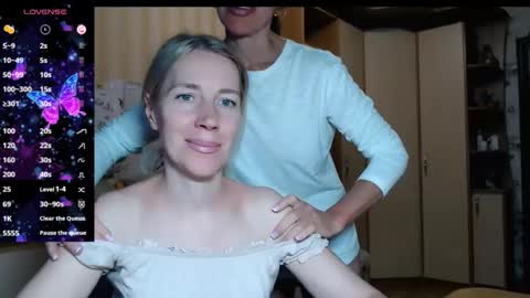 cute_lion_ online show from 19, 9, 2025