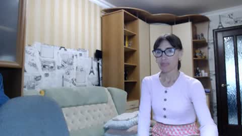 cute_lion_ online show from 27, 7, 2026