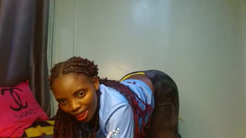 cute_lorna online show from 23, 4, 2026