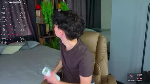 Snapshot of cute_mikex chatting on 17, 10, 2025 Mike online show from 17, 10, 2025