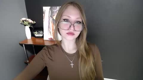 Veronica online show from 16, 3, 2026