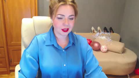 Snapshot of cute_phoenix chatting on 25, 4, 2026 cute_phoenix online show from 25, 4, 2026