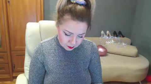 Snapshot of cute_phoenix chatting on 26, 4, 2026 cute_phoenix online show from 26, 4, 2026