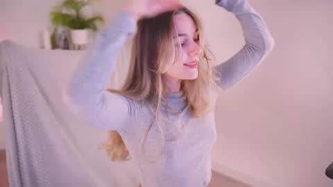 Snapshot of cute_pie_an chatting on 15, 12, 2025 AN online show from 15, 12, 2025