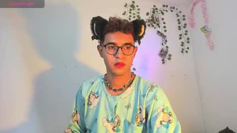 cute_sammy_1 online show from 10, 9, 2025