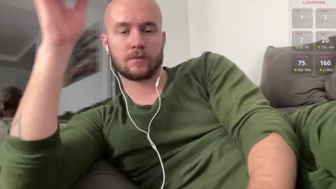 cute_skywalker online show from 12, 12, 2024