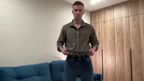 cute_skywalker online show from 18, 4, 2026