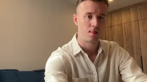 cute_skywalker online show from 22, 4, 2026