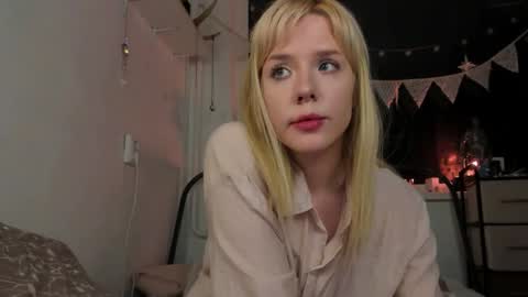 Snapshot of cuteasfuck_ chatting on 21, 11, 2025 Amy online show from 21, 11, 2025
