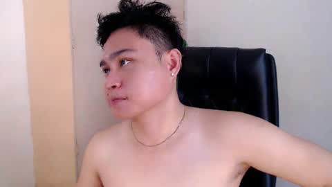 cuteasianlee online show from 7, 2, 2026