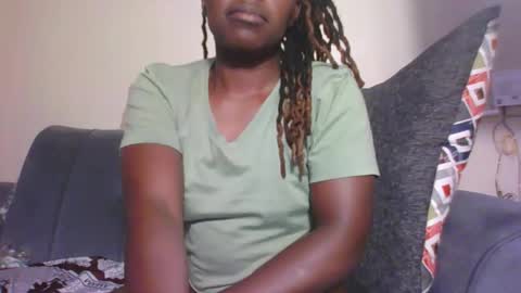 Cuteberry87 online show from 6, 3, 2026