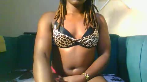 Cuteberry87 online show from 19, 4, 2026