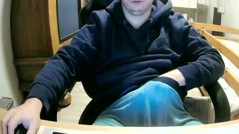 Cuteboy090 online show from 8, 11, 2025