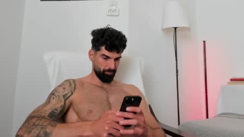 cuteeboy online show from 4, 6, 2026