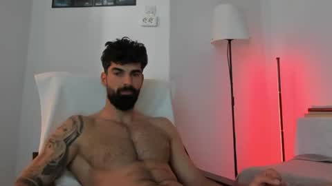cuteeboy online show from 11, 6, 2026