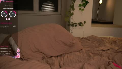 Snapshot of cuteeeeealina chatting on 16, 4, 2026 Alina online show from 16, 4, 2026