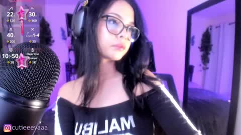 Snapshot of cuteeeva18 chatting on 28, 2, 2025 Eva online show from 28, 2, 2025