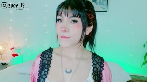 Zoe  online show from 26, 4, 2026