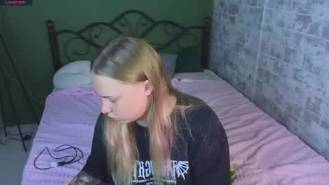 Amyy online show from 20, 7, 2026