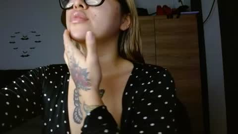 Snapshot of cuteisabella_a chatting on 12, 6, 2026 isabella online show from 12, 6, 2026