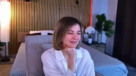 cutemirage online show from 25, 4, 2026