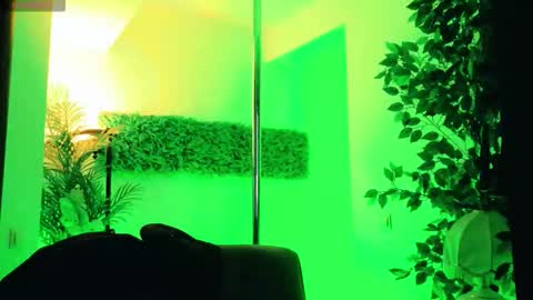 Snapshot of cuteness__girl chatting on 11, 10, 2025 cuteness__girl online show from 11, 10, 2025