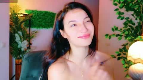 Snapshot of cuteness__girl chatting on 30, 10, 2025 cuteness__girl online show from 30, 10, 2025