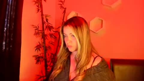cutesamantha_ online show from 19, 5, 2026