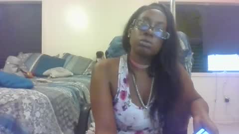 Snapshot of cuteshotkiki chatting on 30, 9, 2025 mary mack online show from 30, 9, 2025