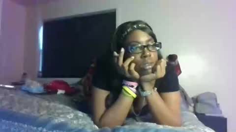 Snapshot of cuteshotkiki chatting on 13, 11, 2025 mary mack online show from 13, 11, 2025