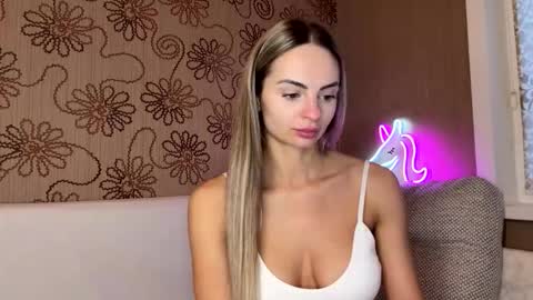 Alina online show from 4, 12, 2025
