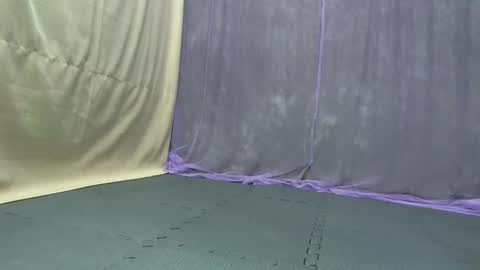 cutetinyasian143_ online show from 7, 10, 2025