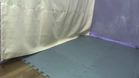 cutetinyasian143_ online show from 13, 10, 2025