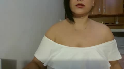 Snapshot of cutieammy chatting on 22, 10, 2025 Ami online show from 22, 10, 2025