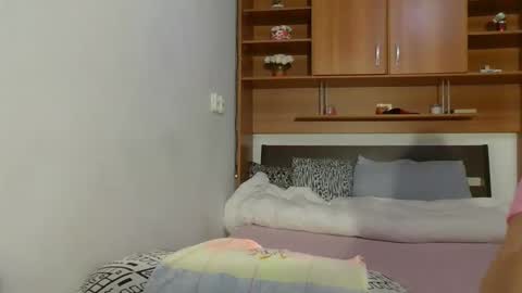 Snapshot of cutieammy chatting on 6, 11, 2025 Ami online show from 6, 11, 2025