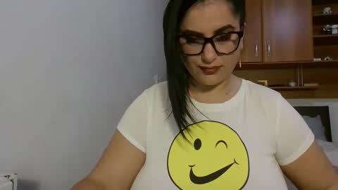 Snapshot of cutieammy chatting on 17, 11, 2025 Ami online show from 17, 11, 2025