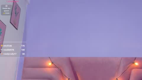 Snapshot of cutielittleebonyy chatting on 21, 12, 2025 Kiara online show from 21, 12, 2025