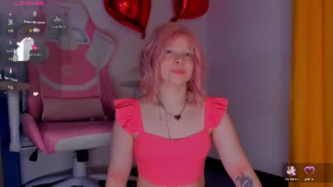Snapshot of cutiesue chatting on 19, 7, 2026 CutieSue online show from 19, 7, 2026