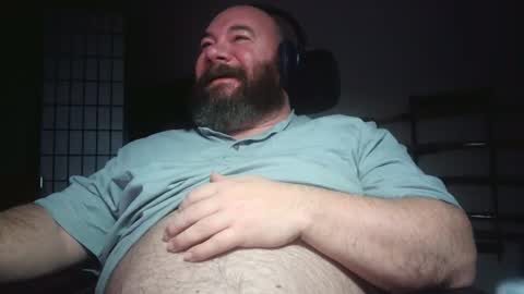 Snapshot of cwbyga chatting on 15, 5, 2026 Bubba Bull online show from 15, 5, 2026