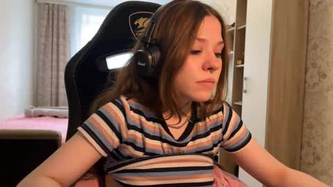 cyber_shawty online show from 18, 4, 2026