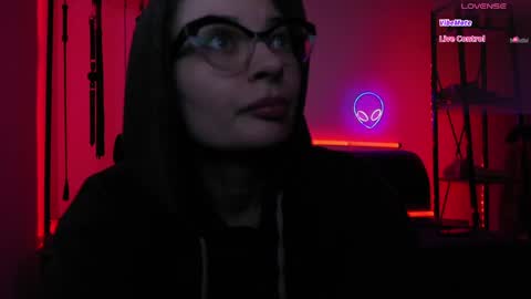 Lily Goddess online show from 25, 4, 2026