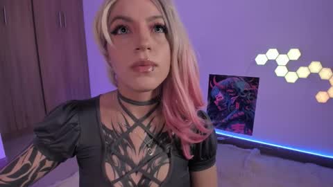  cyber zoe   online show from 10, 1, 2026